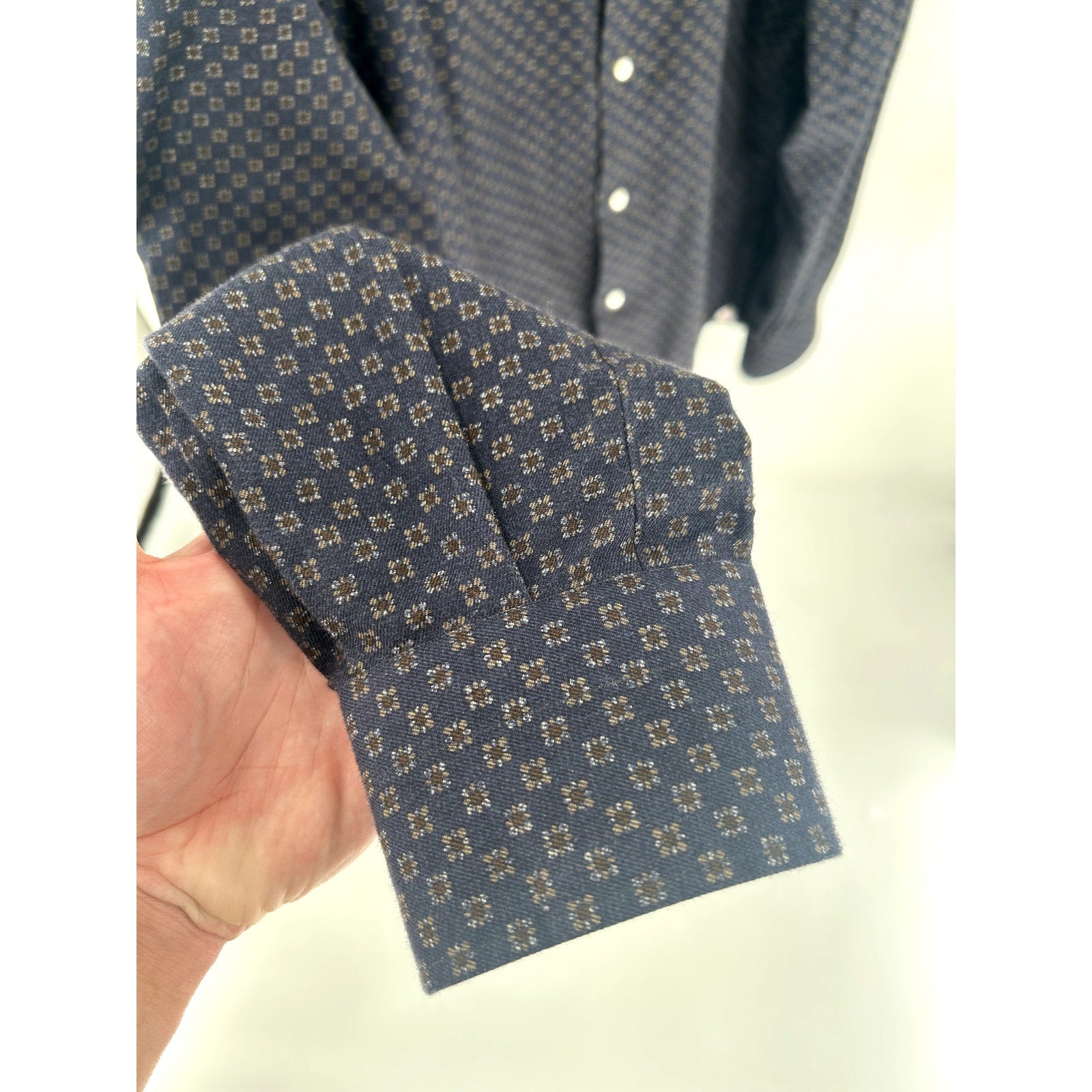 Isaia Navy/Green Pattern Dress Shirt - Size 17/43