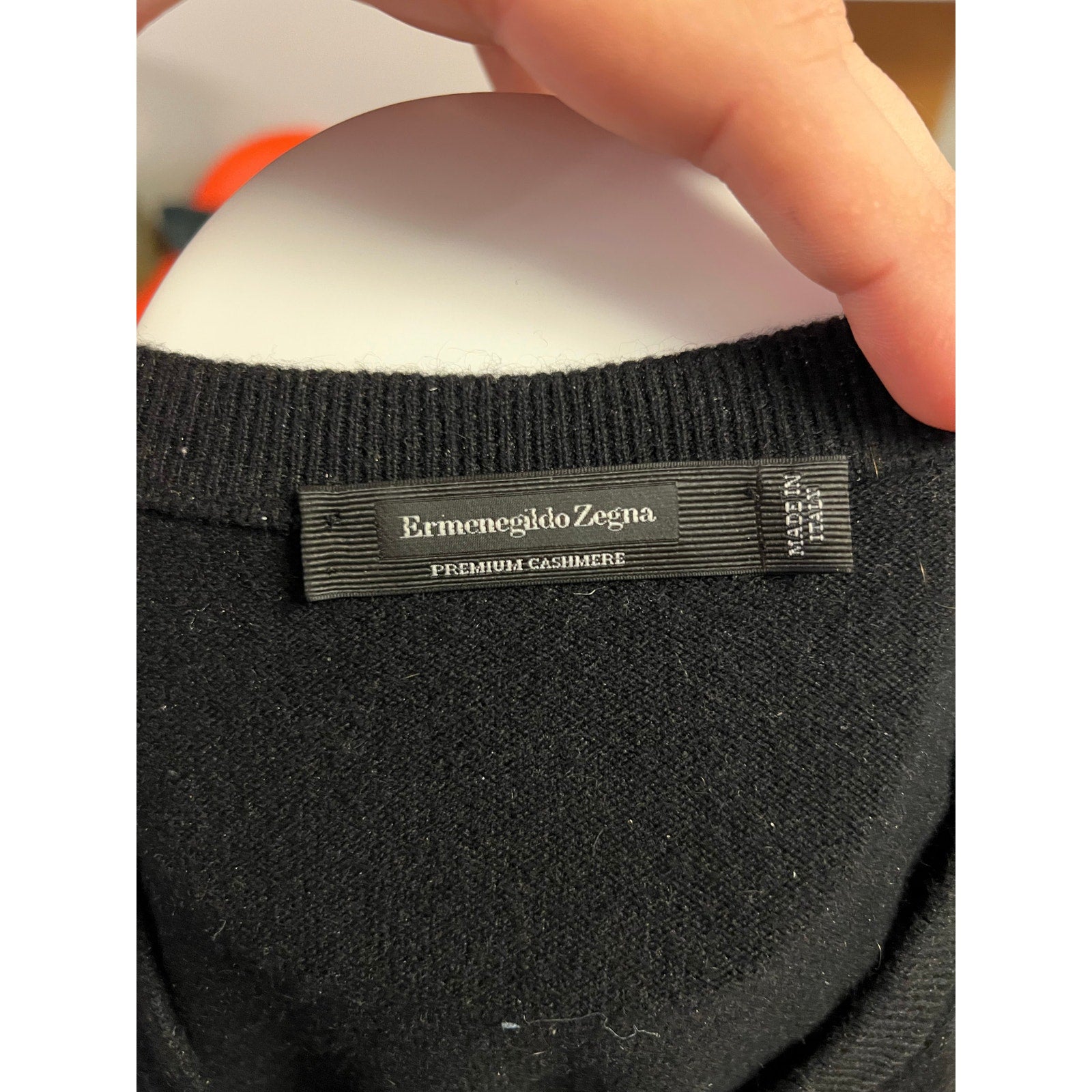 Ermenegildo Zegna Premium Cashmere V-Neck Pullover Sweater in Black - XL
