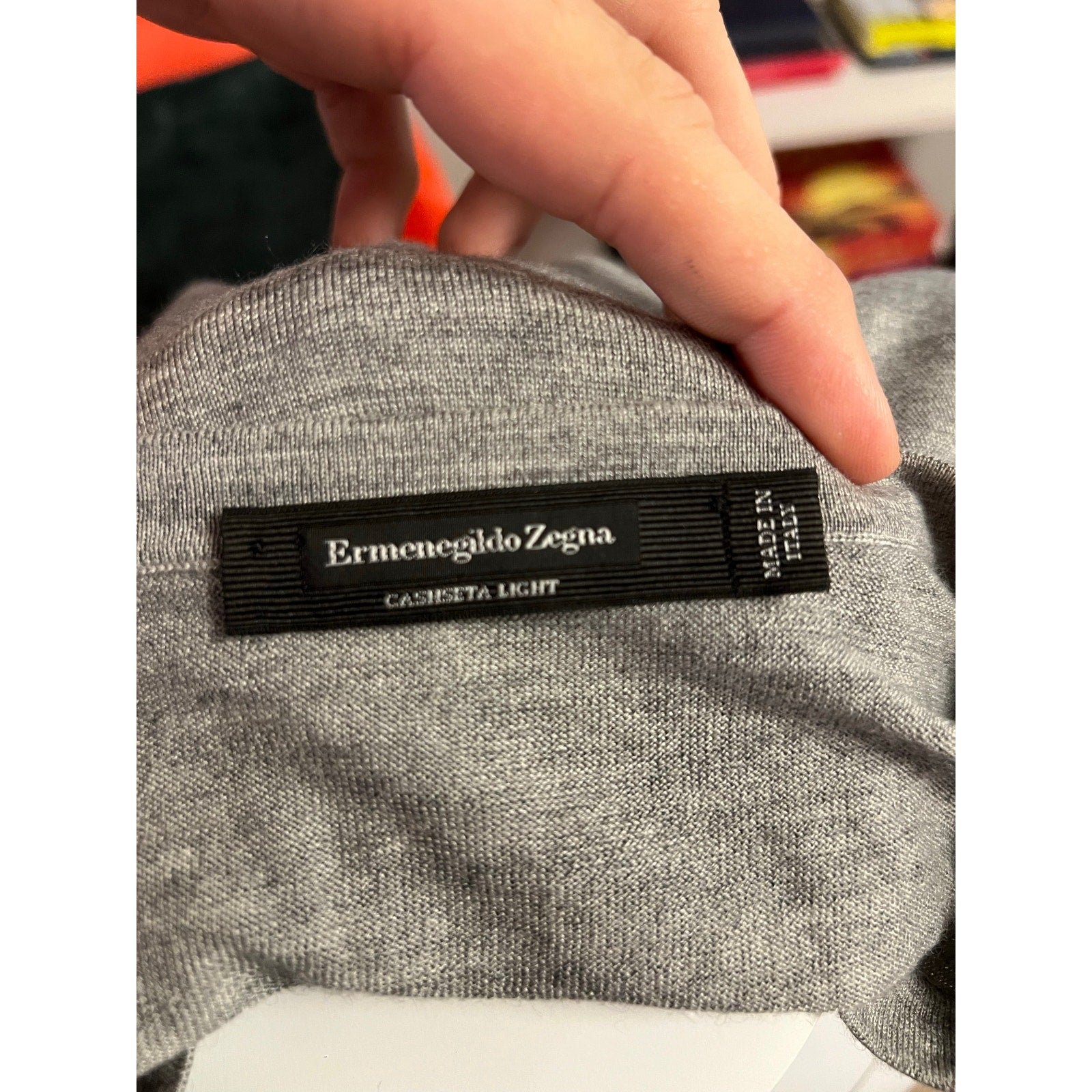 Ermenegildo Zegna Cashmere/Silk V-Neck Pullover Sweater in Light Grey - Size 56/XXL