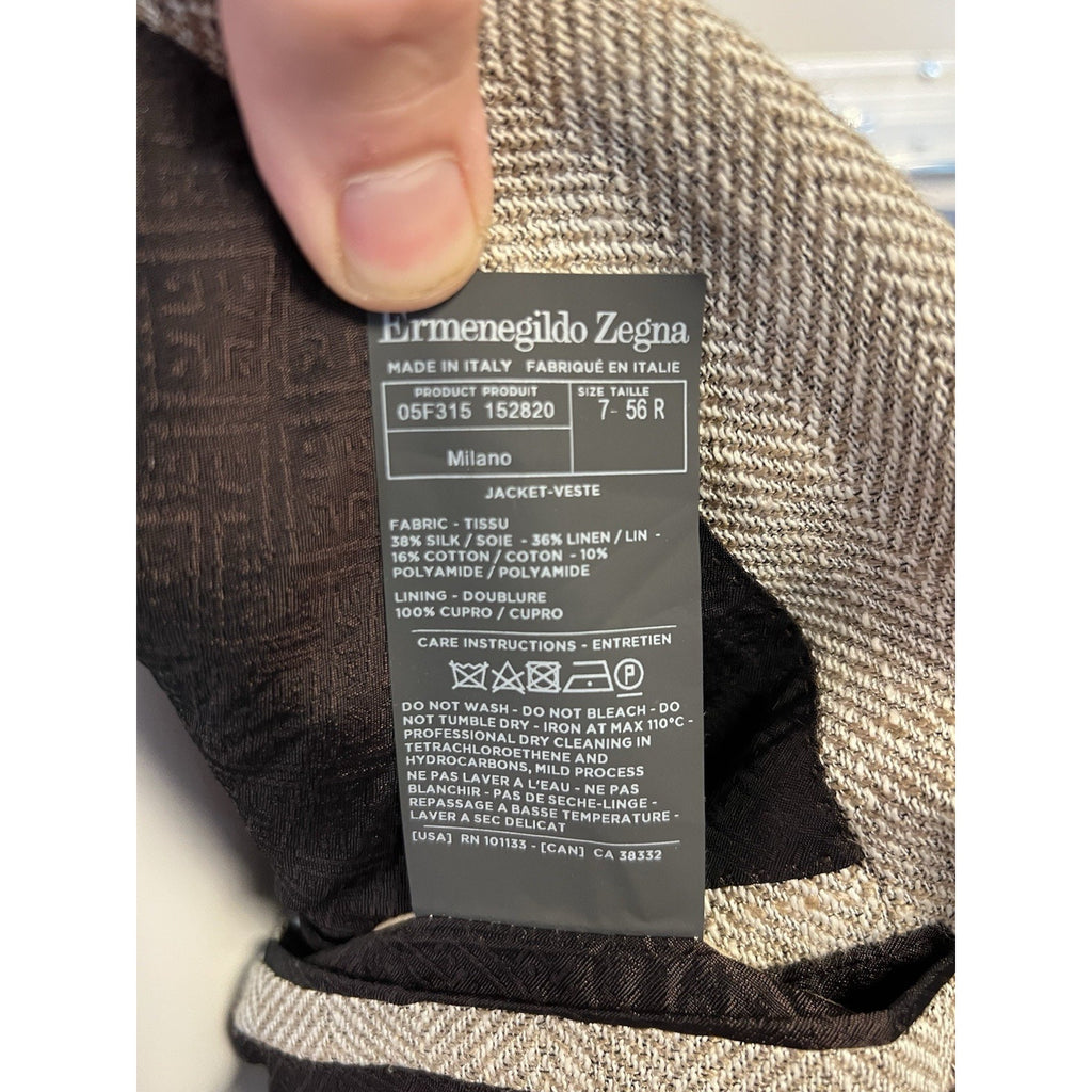 Ermenegildo Zegna Beige Herringbone Sport Coat - 40R