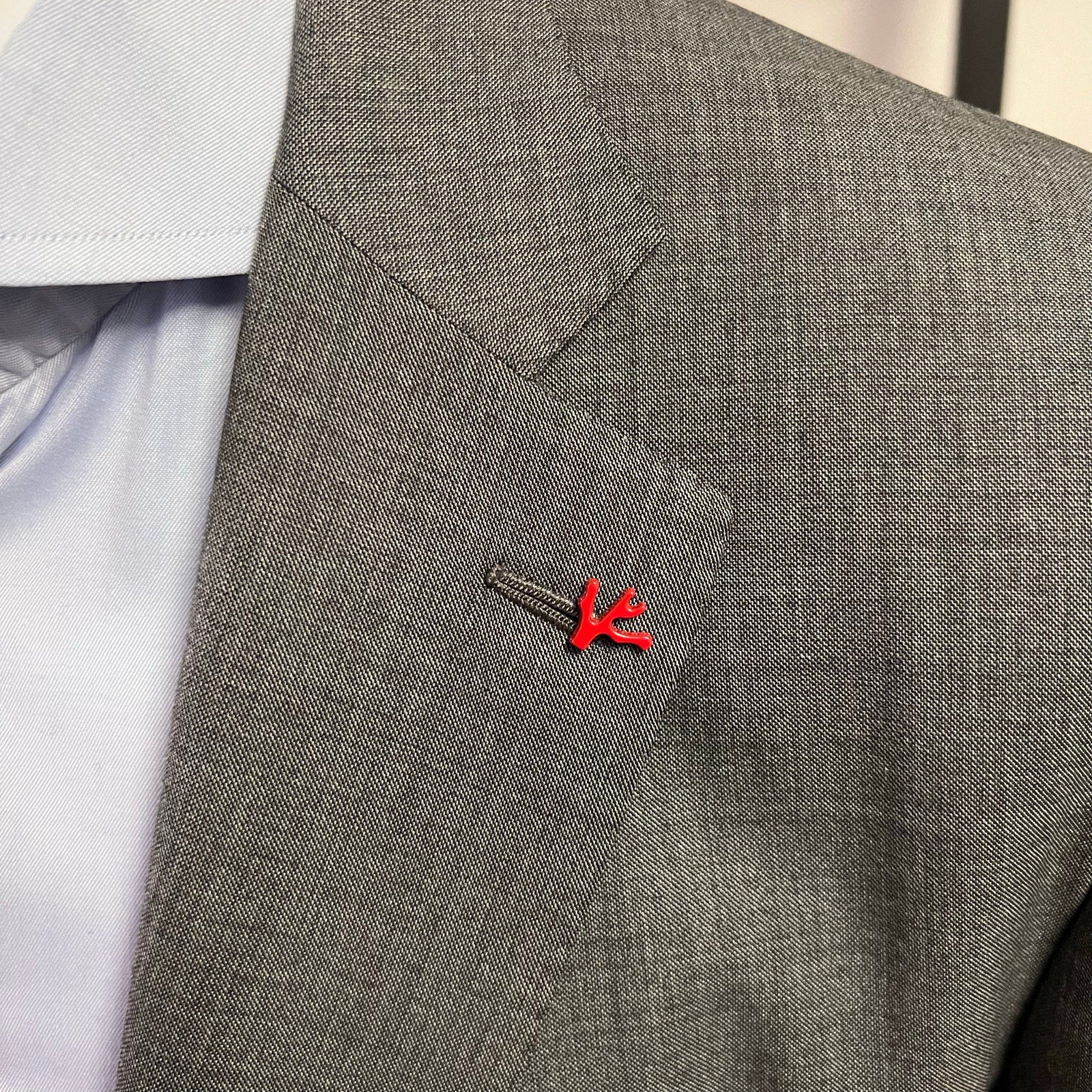 ISAIA Napoli Super 140s Wool “Gregory” Suit in Mid Gray - Size 44R