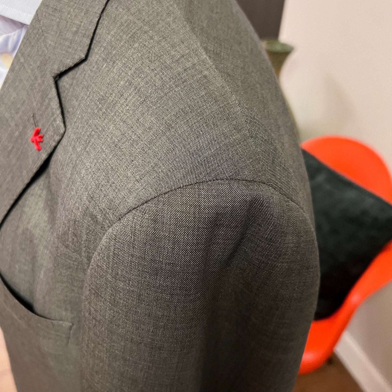 ISAIA Napoli Super 140s Wool “Gregory” Suit in Mid Gray - Size 44R